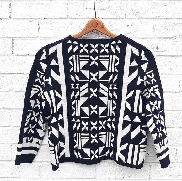 H&M Sweater Pullover Aztec Snowflake size M - Picture 5 of 6